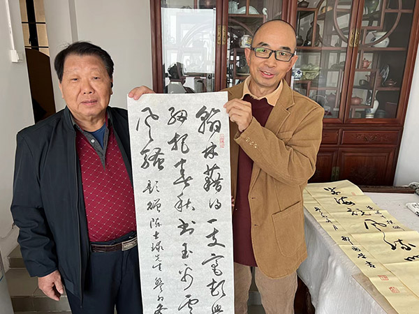 深圳詩人書法家鄒國榮題詩一首——開寫傳記創(chuàng)始人老照片（96）
